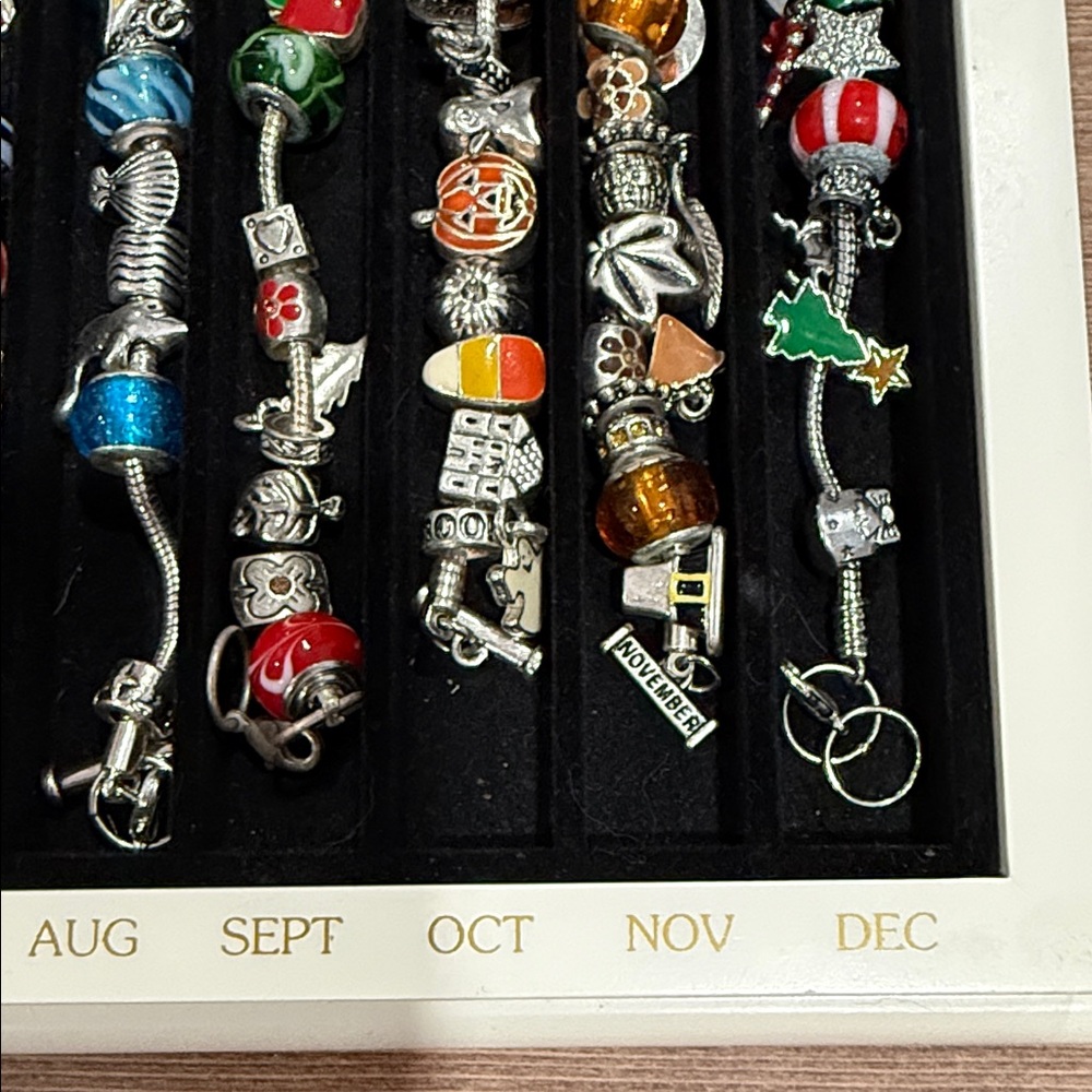 Willabee & Ward Charm Bracelet Set - Picture 5 of 5